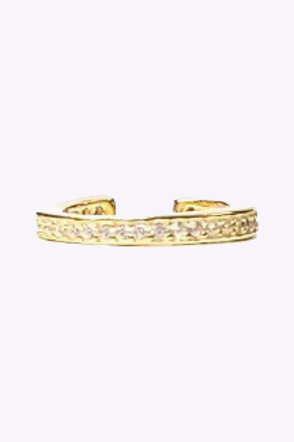 Ear Cuff I Akta Silver Med Enkel Rad Kristaller