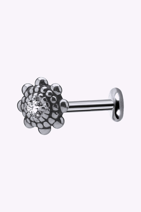 Labret Piercing Med Vackert Monster Kristall