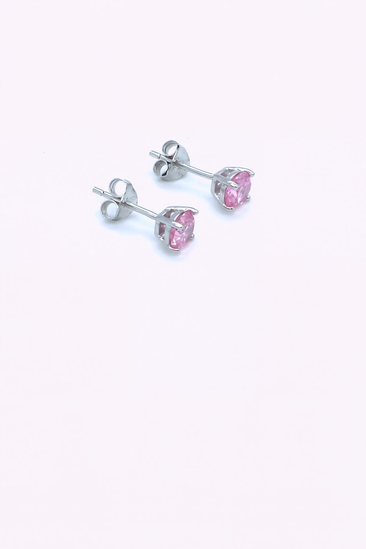 Studs örhängen silver | AMOLIE